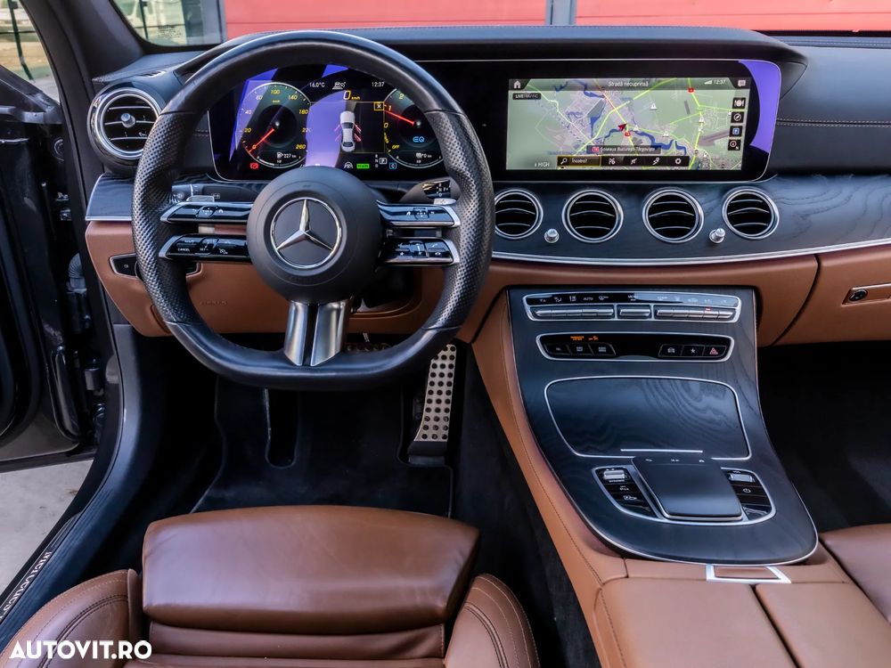 Mercedes-Benz E 300 de 4Matic 9G-TRONIC AMG Line - 17