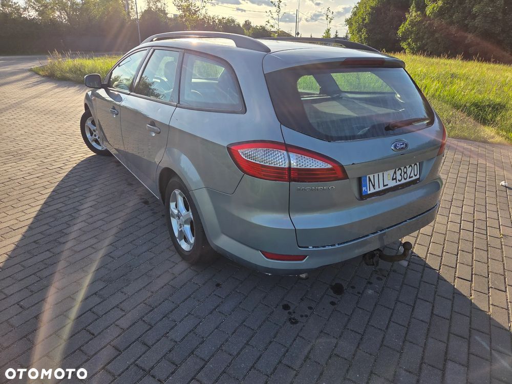 Ford Mondeo 2.0 TDCi Ghia - 4