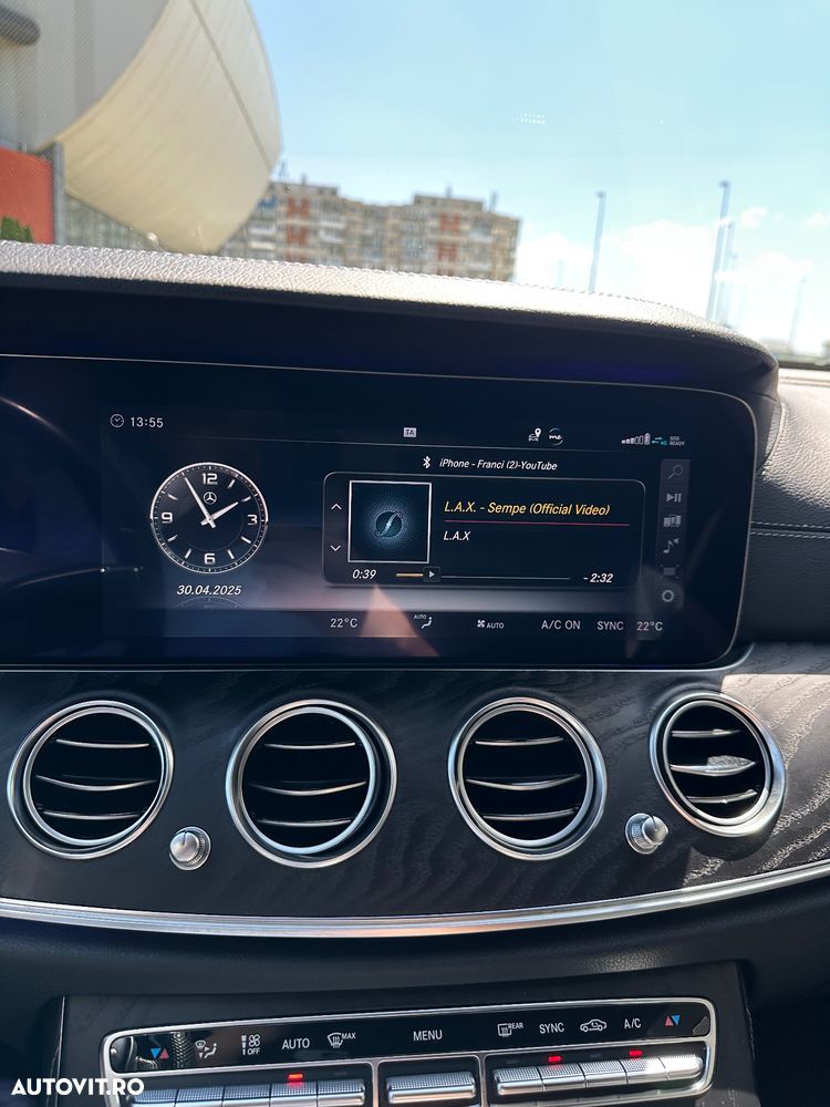 Mercedes-Benz E 200 4MATIC Aut. - 23