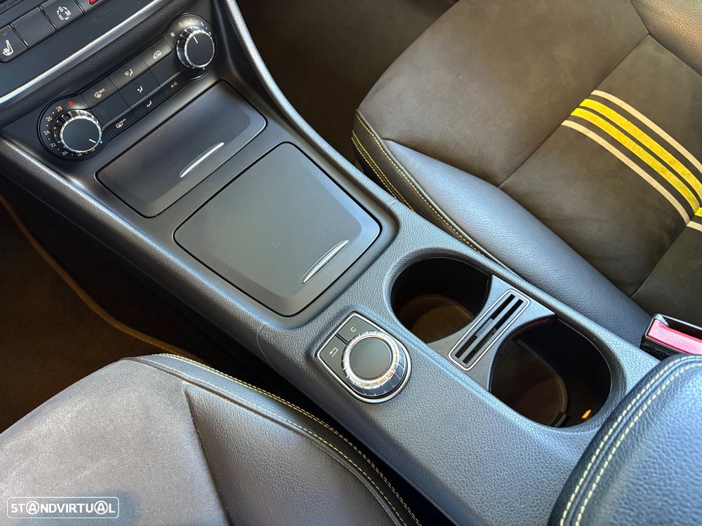 Mercedes-Benz CLA 220 CDI 7G-DCT AMG Line - 12