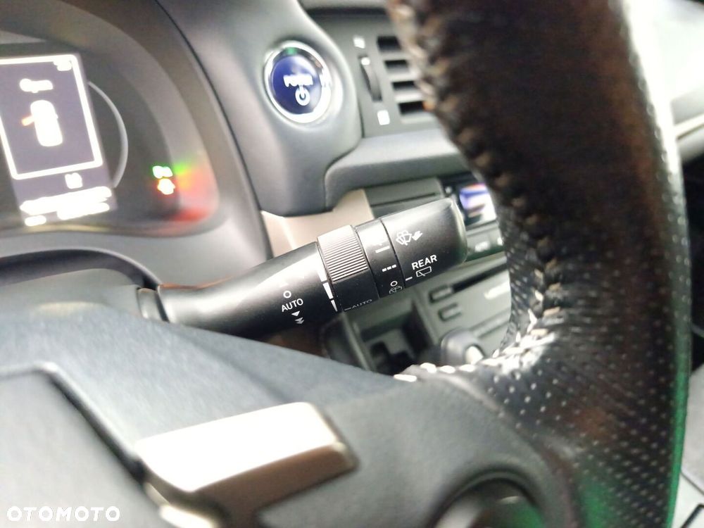 Lexus CT 200h F Sport - 37