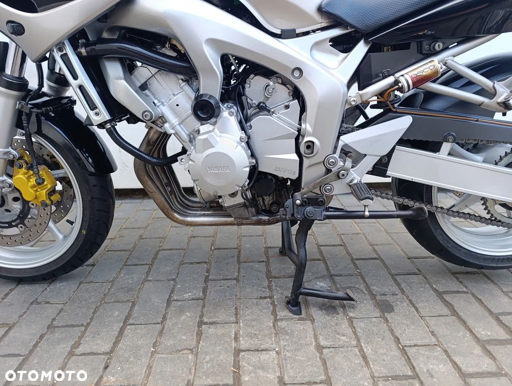 Yamaha FZ6 - 14
