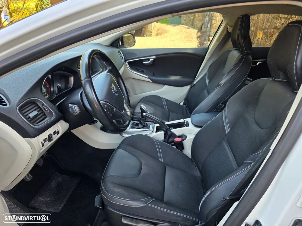 Volvo V40 1.6 D2 Momentum - 7