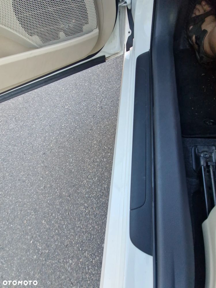 Toyota Camry - 19