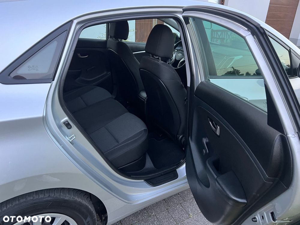 Hyundai i30 1.4 Style - 12