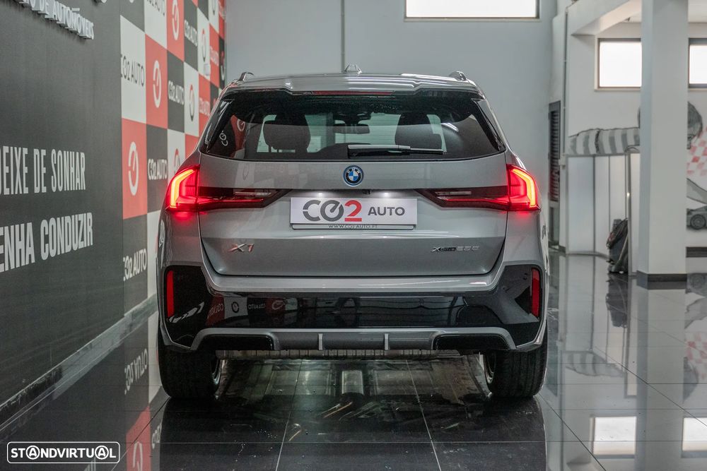 BMW X1 xDrive25e Pack Desportivo M - 7