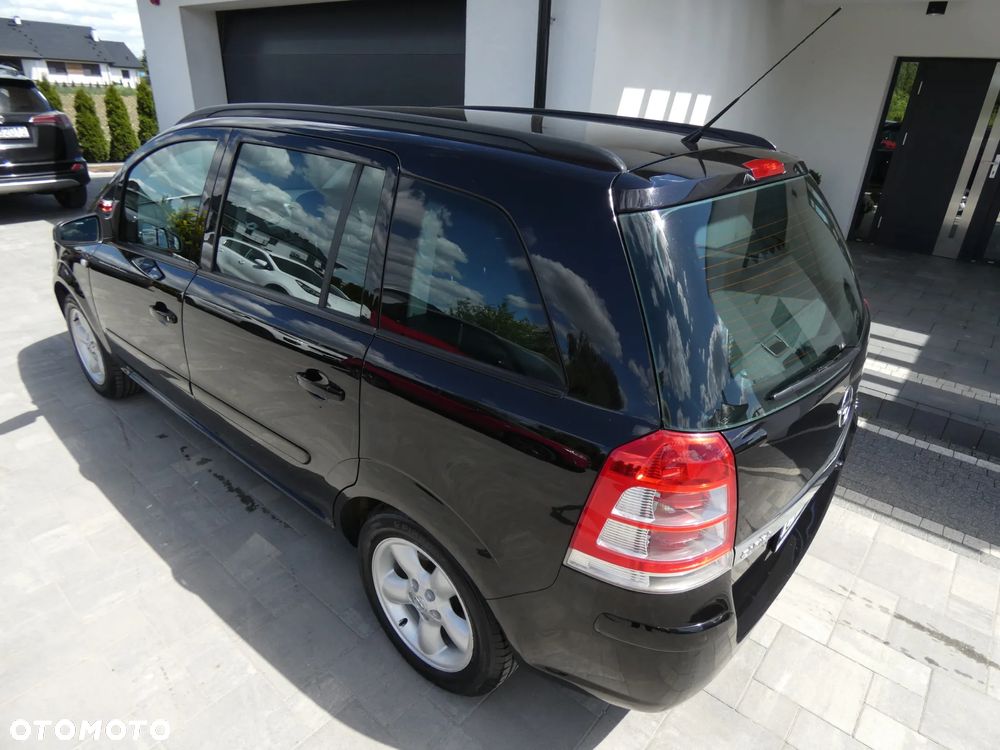 Opel Zafira 1.6 Enjoy - 12