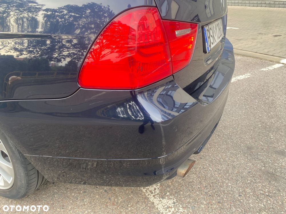 BMW Seria 3 318i - 23