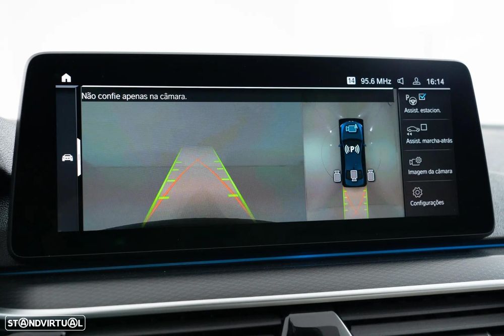 BMW 545 e xDrive Line Luxury - 26