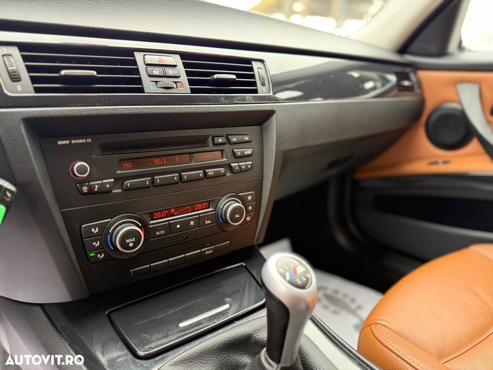 BMW Seria 3 320d Blue Performance Luxury Line - 17