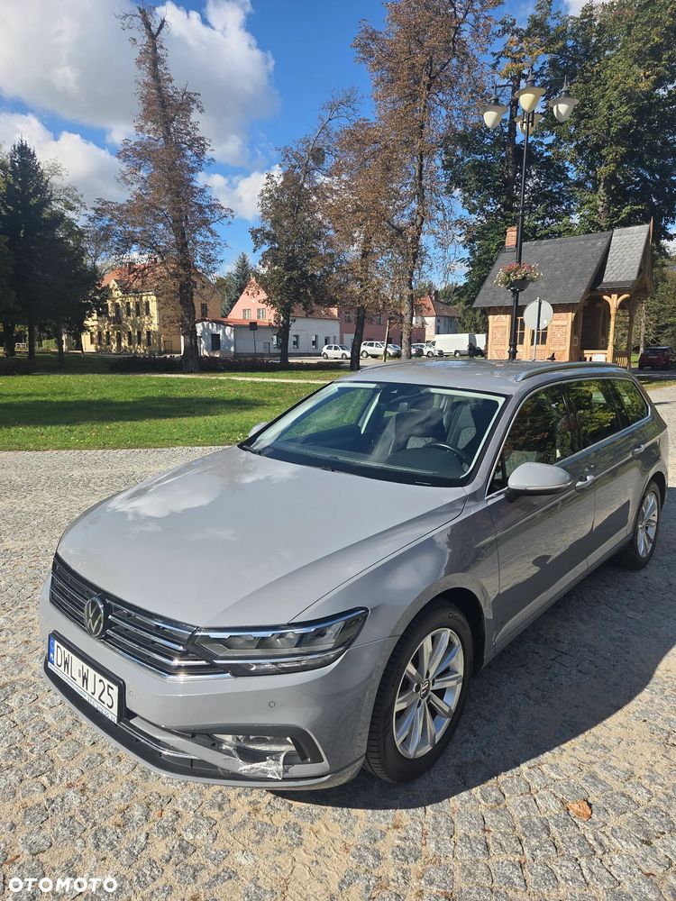 Volkswagen Passat 2.0 TDI SCR Style DSG - 9