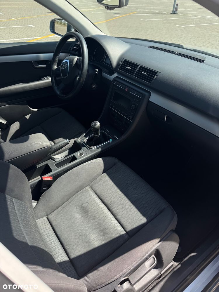 Audi A4 Avant 2.0 TDI - 7
