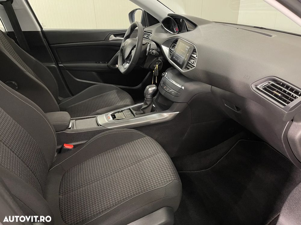 Peugeot 308 SW BlueHDi 130 EAT8 Allure - 10