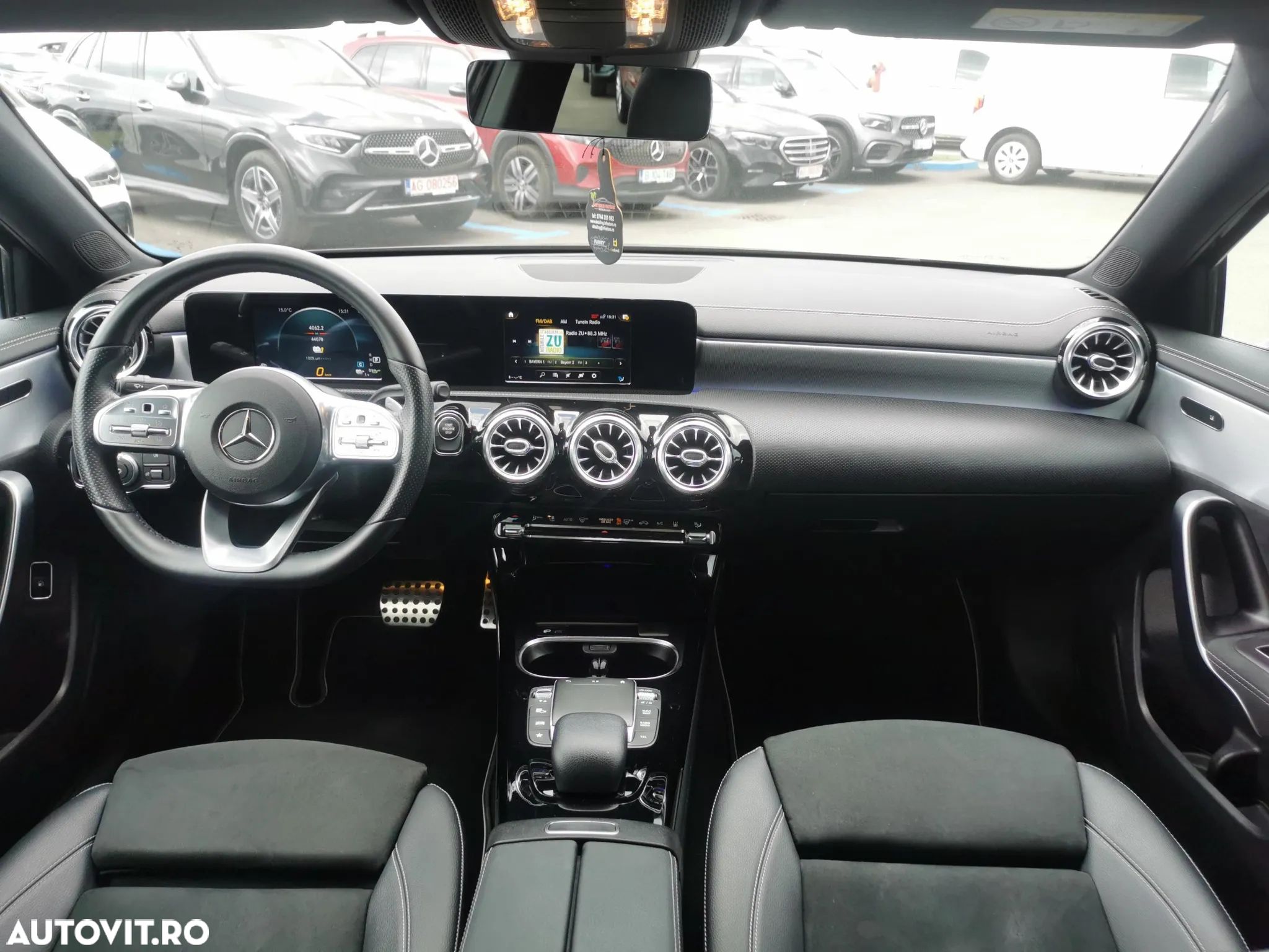 Mercedes-Benz A 250 e 8G-DCT AMG Line - 10