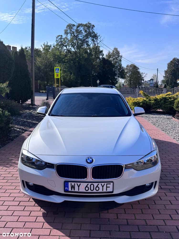BMW 3 Series 2014 photo 3