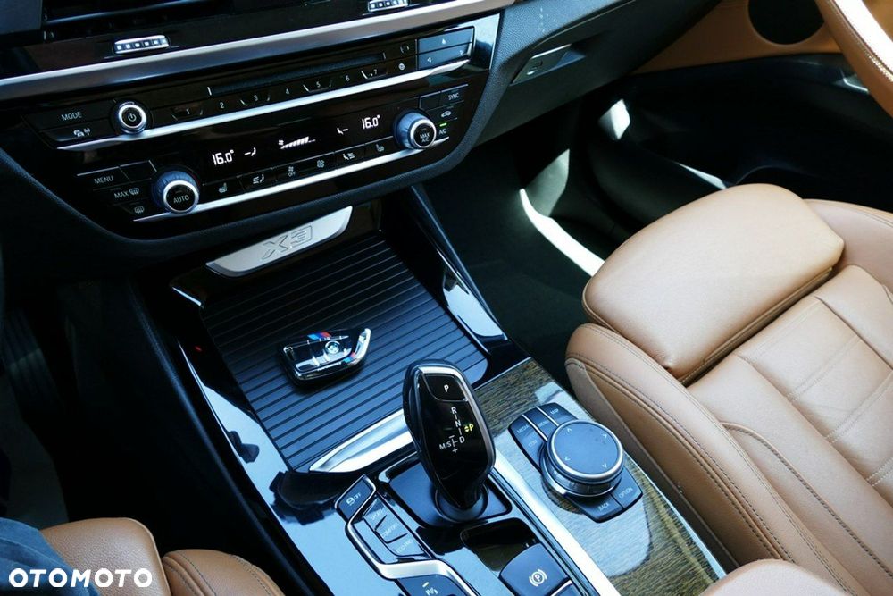 BMW X3 xDrive20d Luxury Line sport - 24