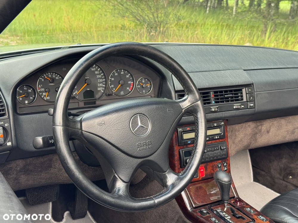 Mercedes-Benz SL 500 - 33