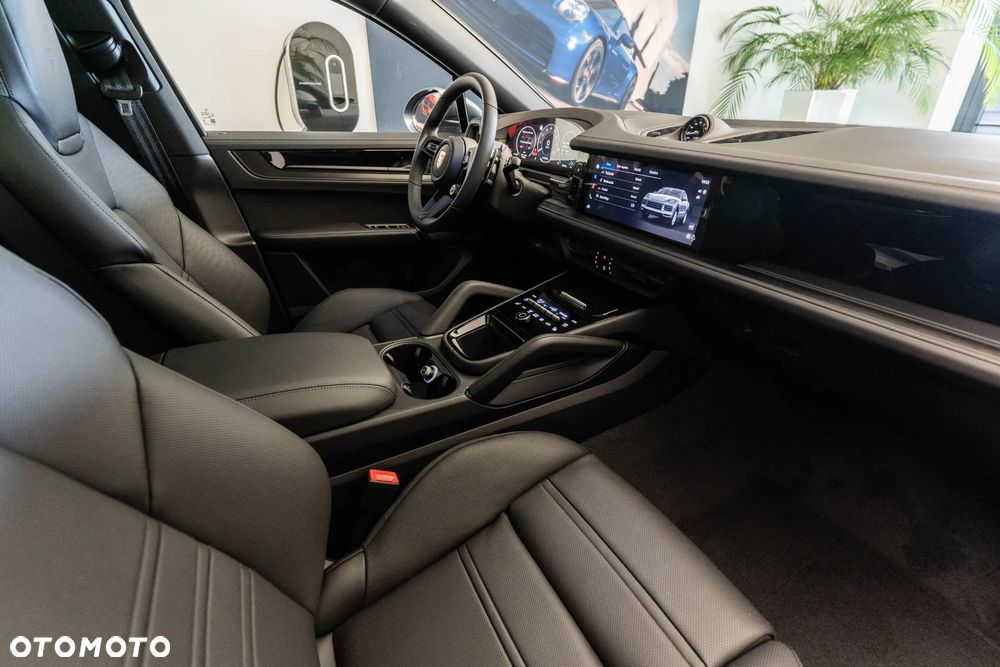 Porsche Cayenne Black Edition - 36