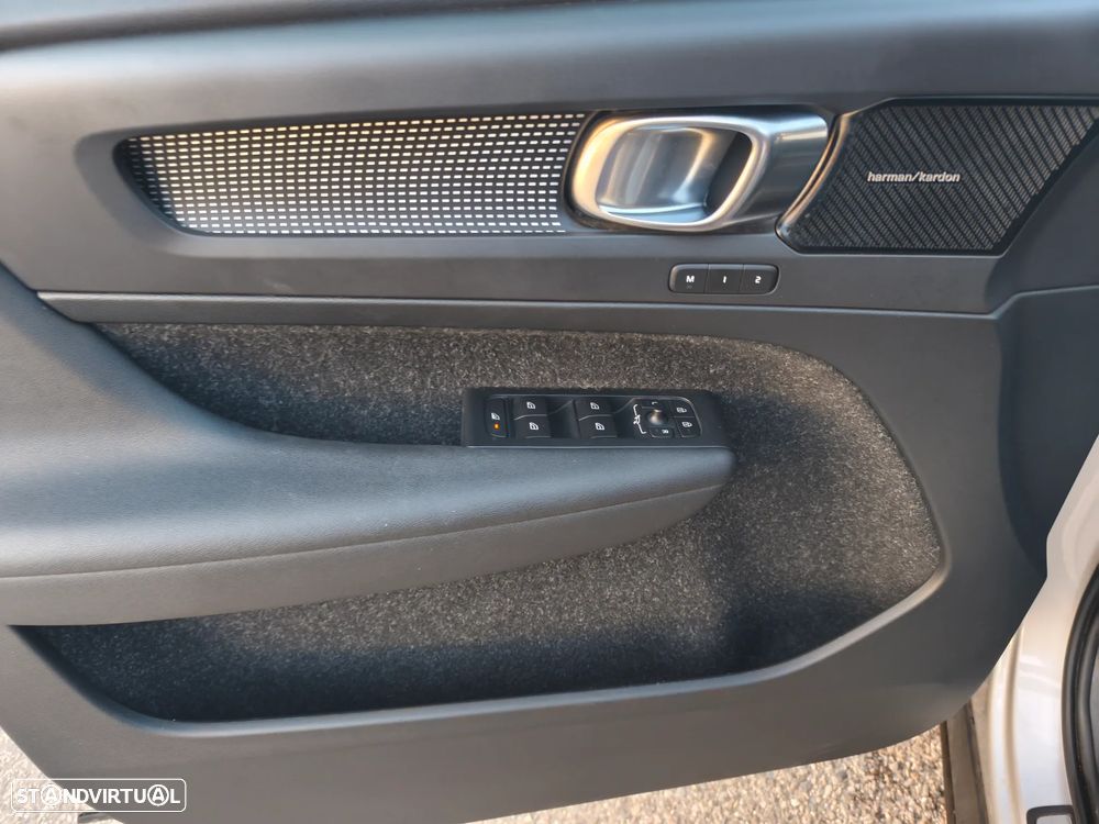 Volvo XC 40 - 2