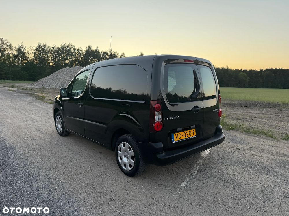 Peugeot PARTNER*1.6Hdi*klima*100%oryginał*ładne auto - 9