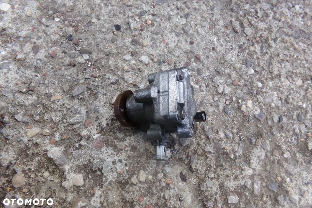 Pompa wspomagania KYB 140422454 1,6b 105KM Audi VW Seat Skoda
