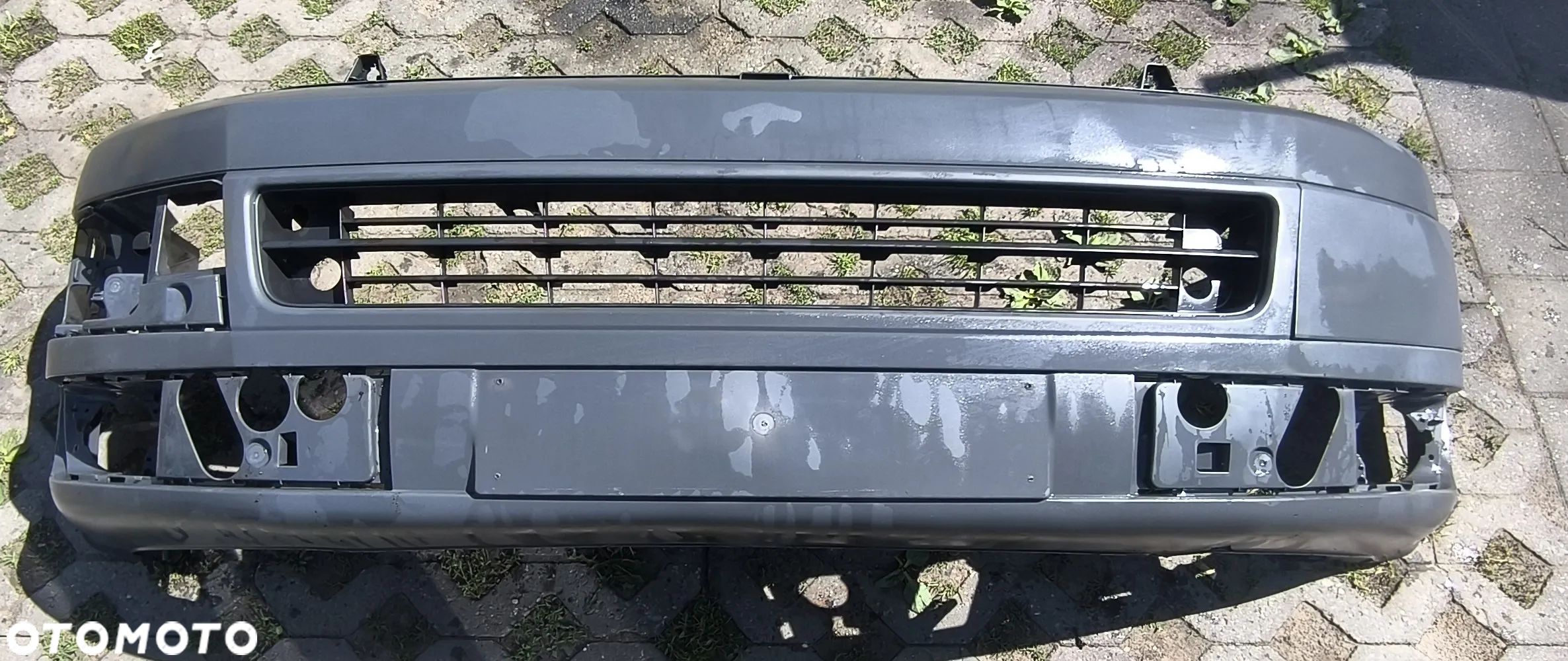 zderzak przód vw T5 multivan lift - 1