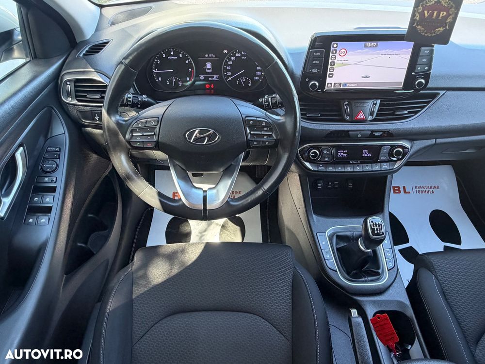 Hyundai i30 1.0 T-GDI Premium - 11