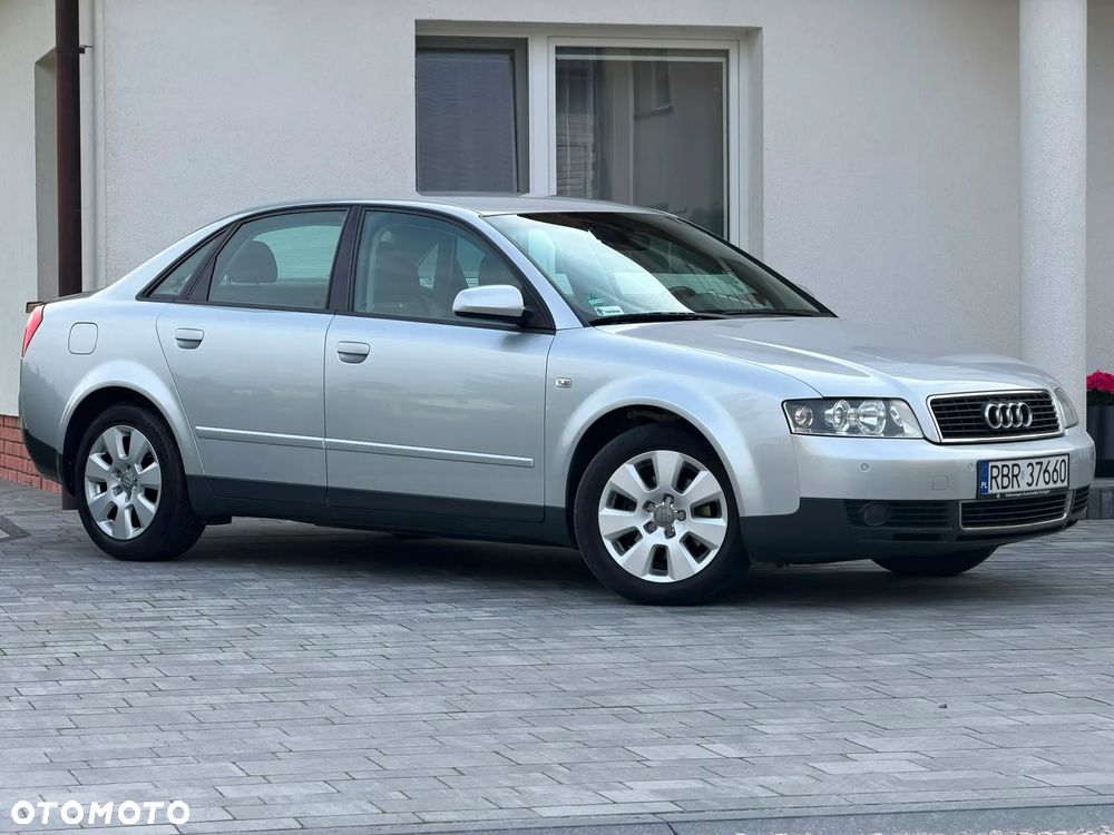 Audi A4 Limousine - 2
