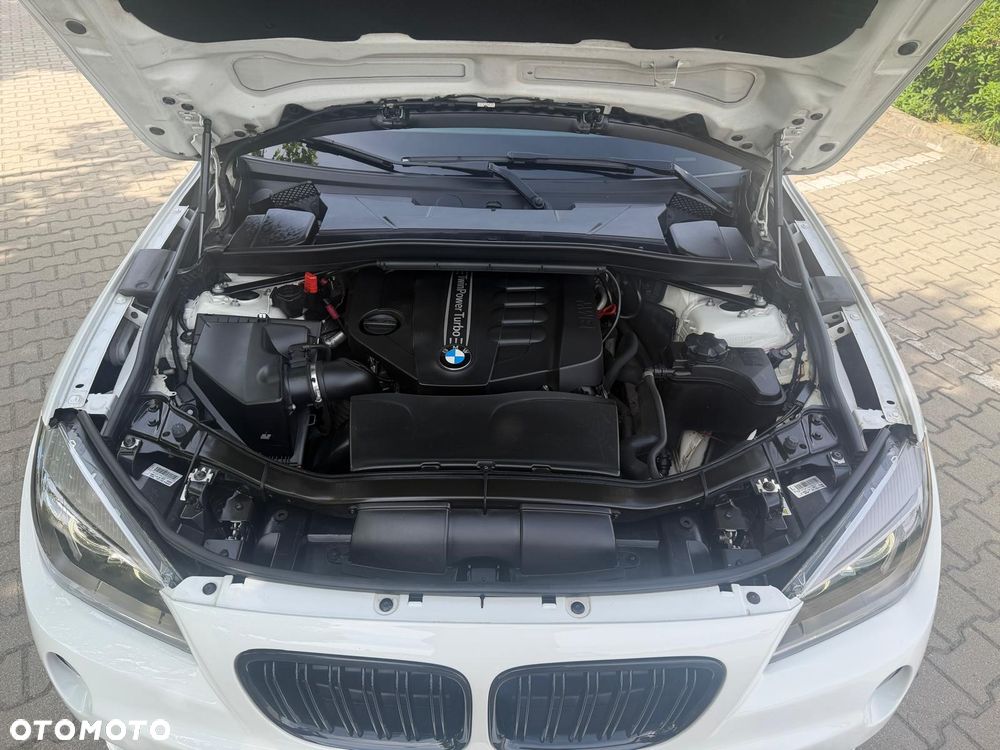 BMW X1 sDrive18d Sport Line - 37