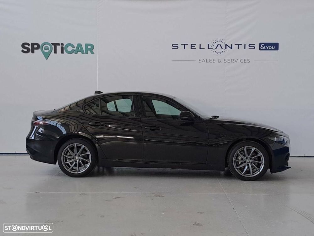 Alfa Romeo Giulia 2.2 D Sprint Q4 AT8 - 4