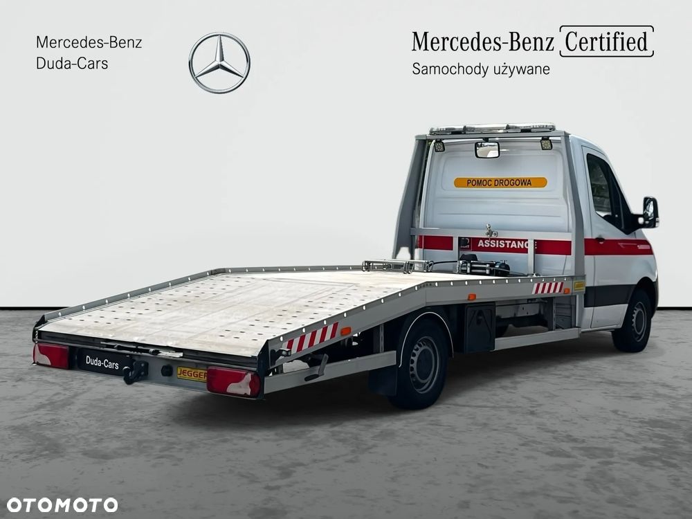 Mercedes-Benz Sprinter - 4