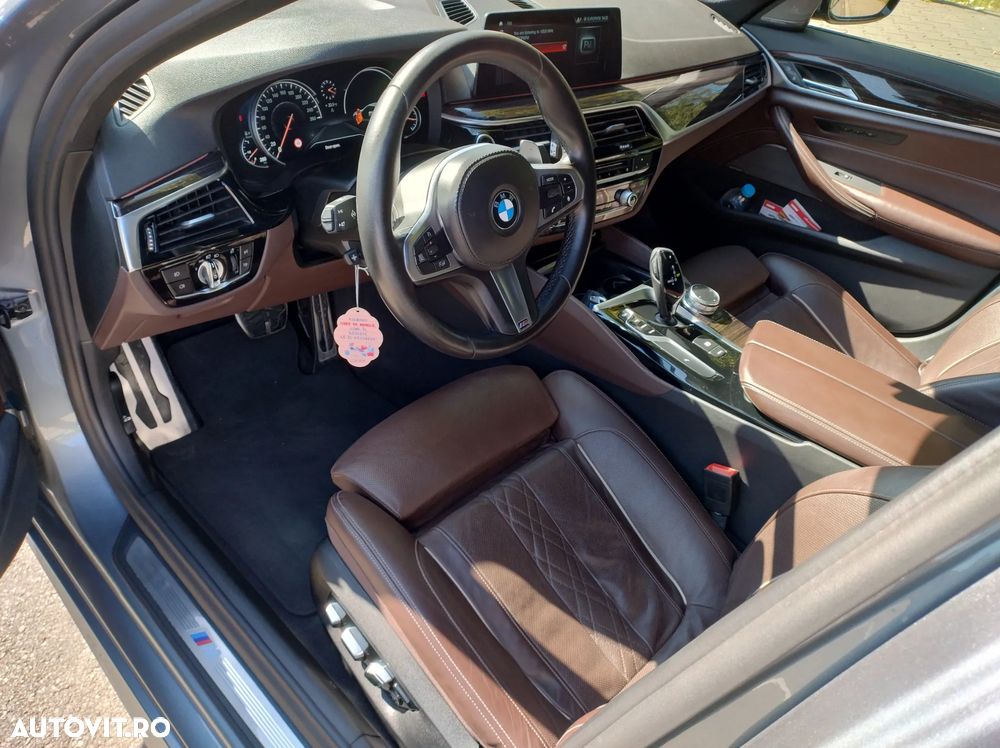 BMW Seria 5 520d xDrive AT - 14