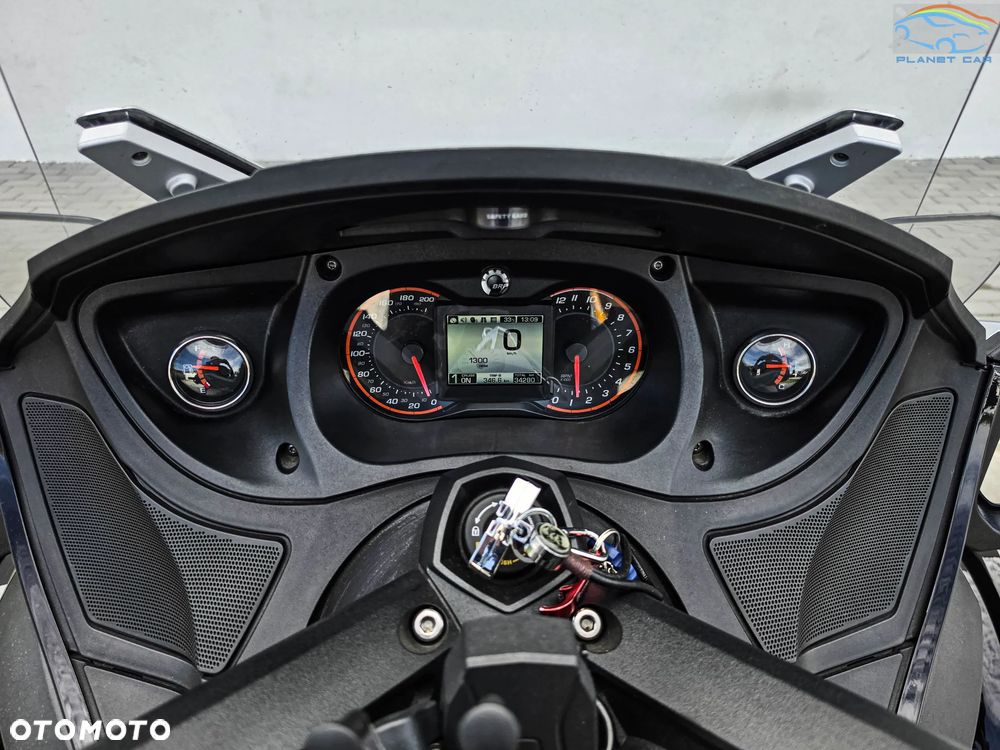 Can-Am Spyder - 26