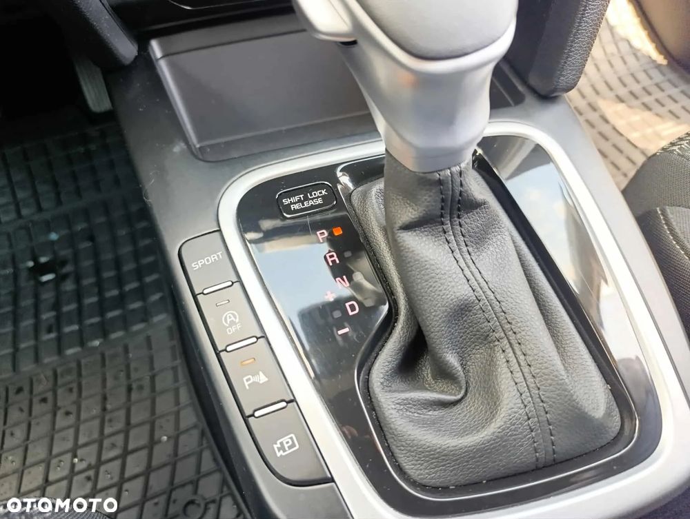 Kia XCeed 1.5 T-GDI M DCT - 16
