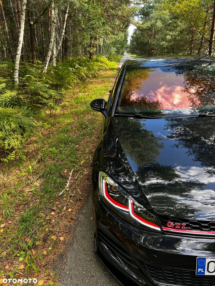 Volkswagen Golf GTI Performance BlueMotion Technology DSG - 4