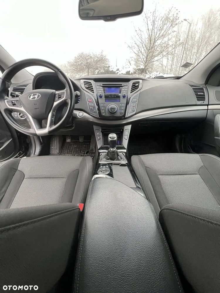 Hyundai i40 i40cw 1.7 CRDi Fifa World Cup Edition - 30