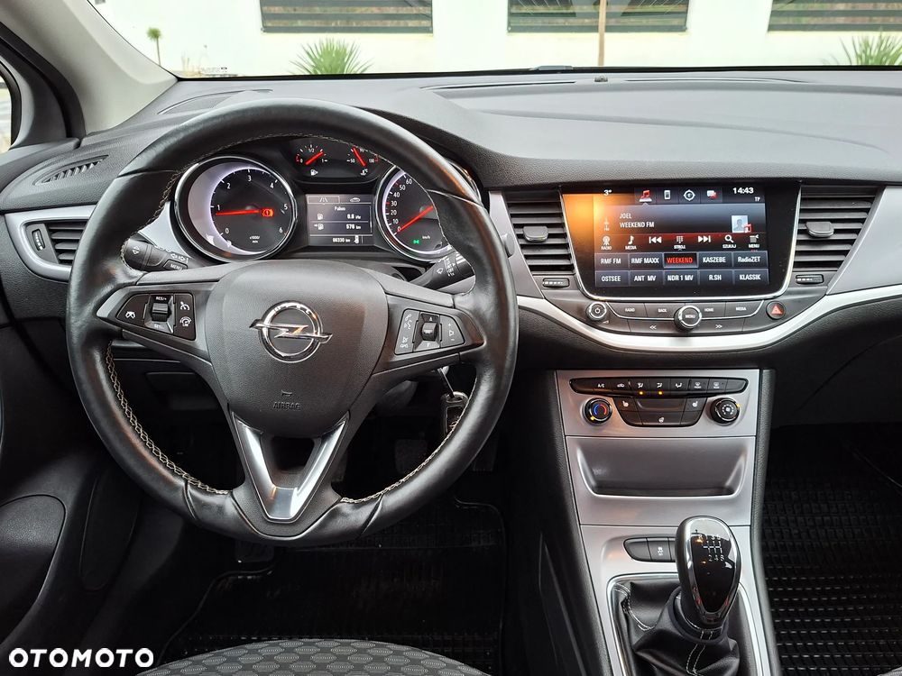 Opel Astra 1.6 CDTI Sport - 16