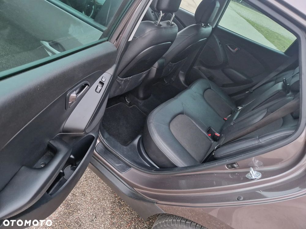 Hyundai ix35 - 16