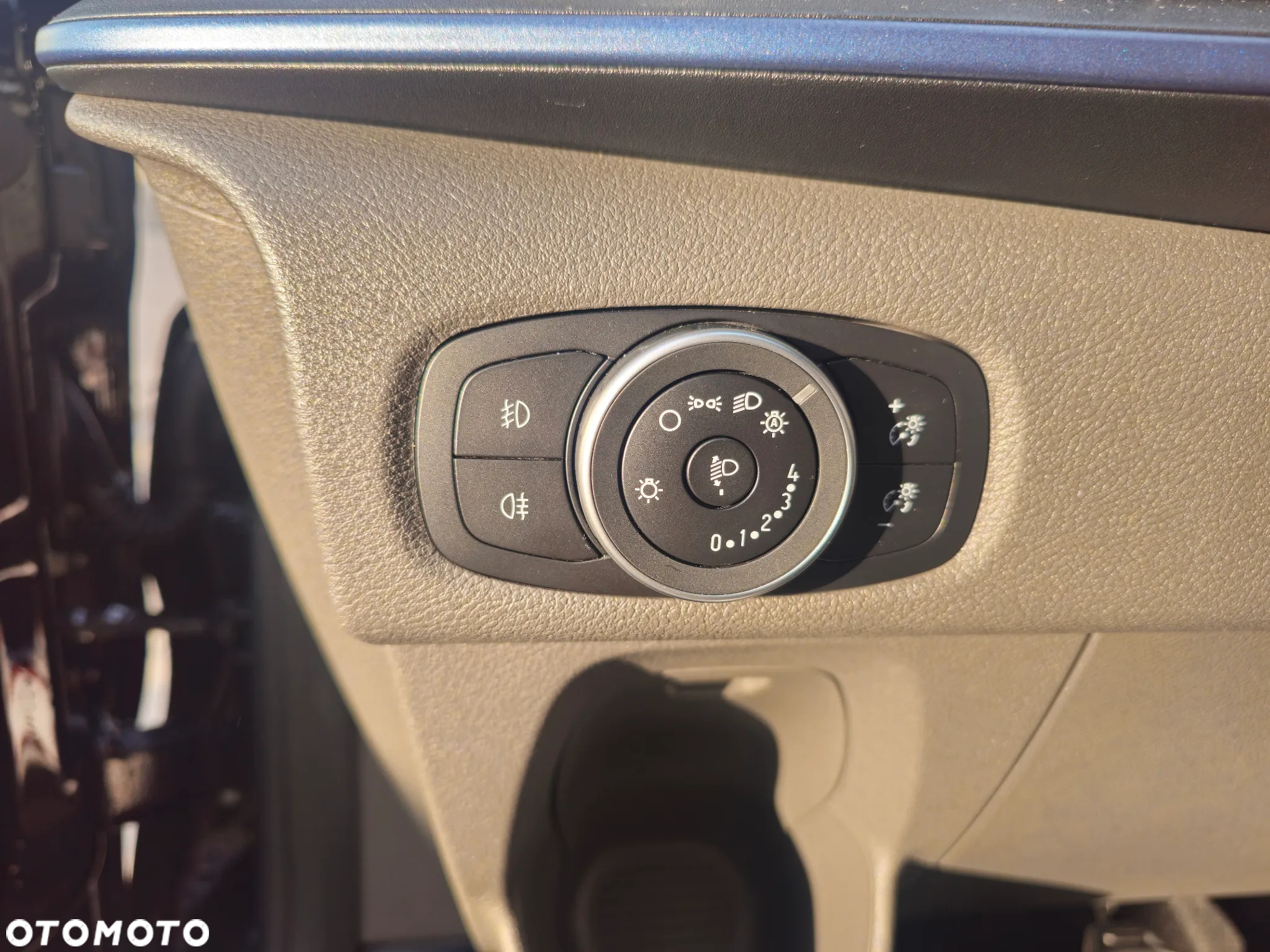 Ford Tourneo Custom 2.0 EcoBlue L2 Active SelectShift - 24