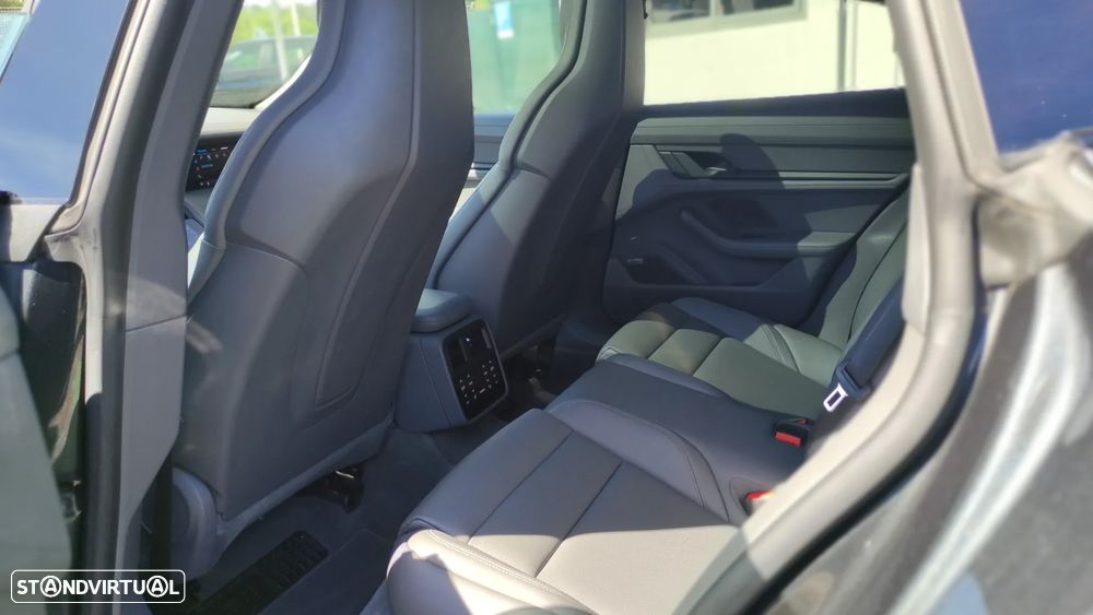 Porsche Taycan 4S Bateria Performance Plus - 24