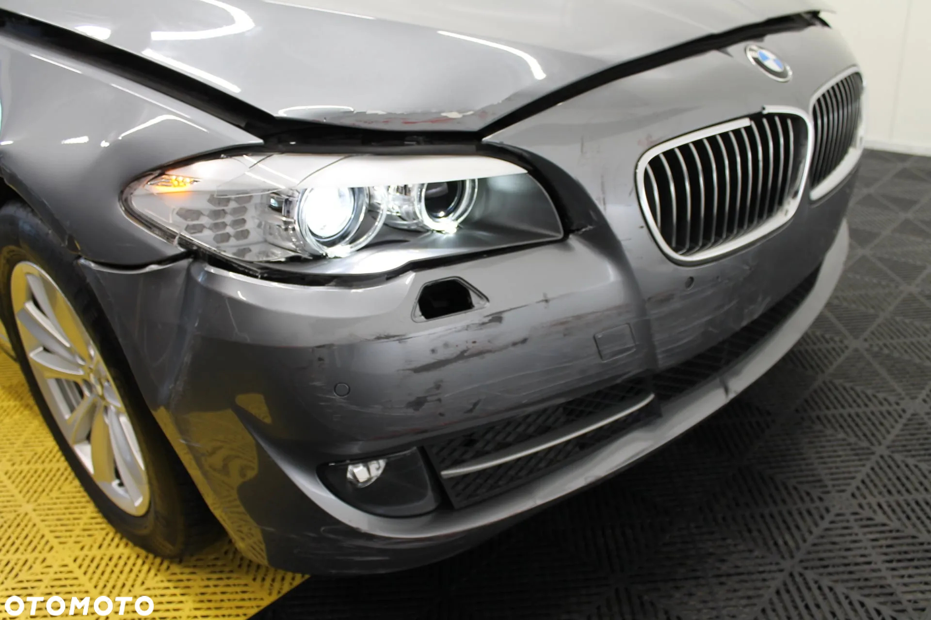 BMW Seria 5 525d Touring - 26