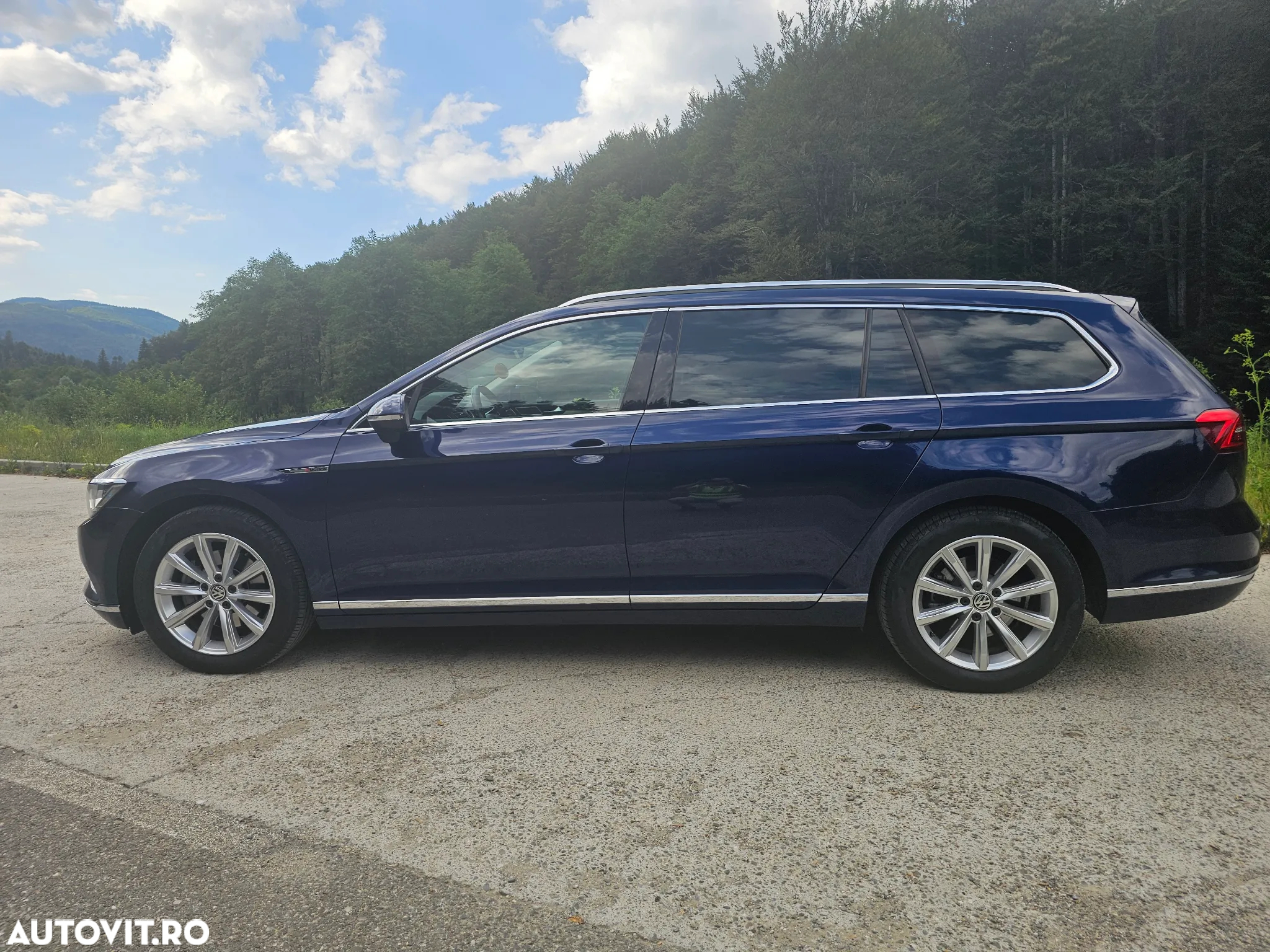 Volkswagen Passat Variant 2.0 TDI DSG 4Motion Highline - 6