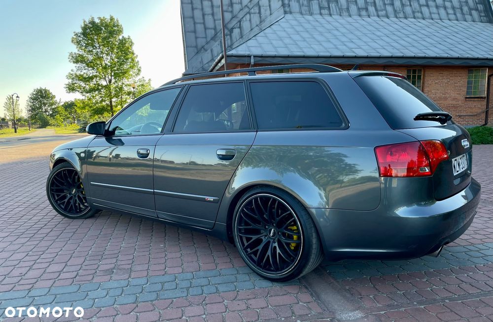 Audi A4 Avant 2.0T FSI - 13