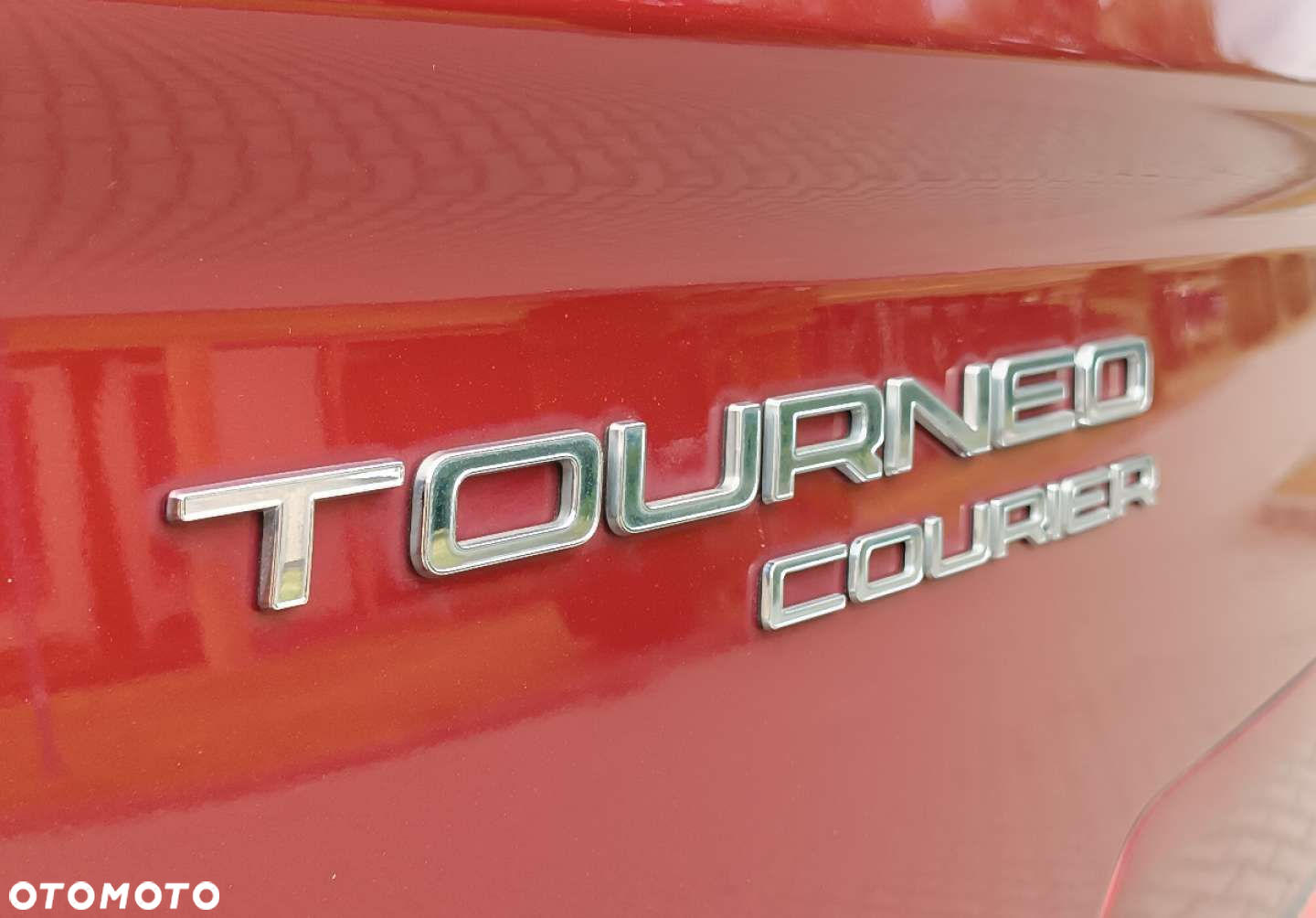 Ford Tourneo Courier - 11