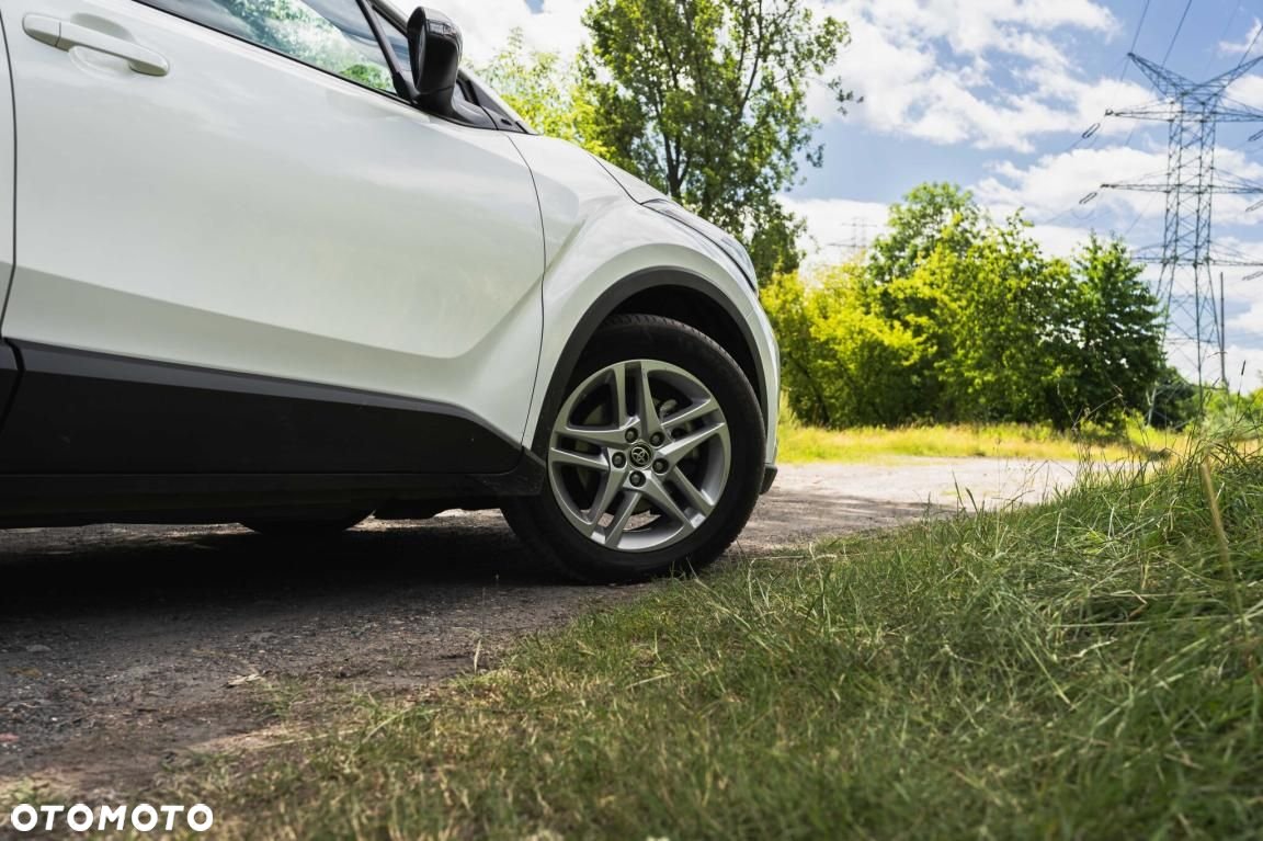 Toyota C-HR - 10