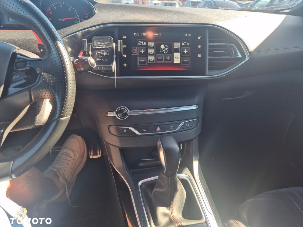 Peugeot 308 BlueHDi 180 EAT6 GT - 12
