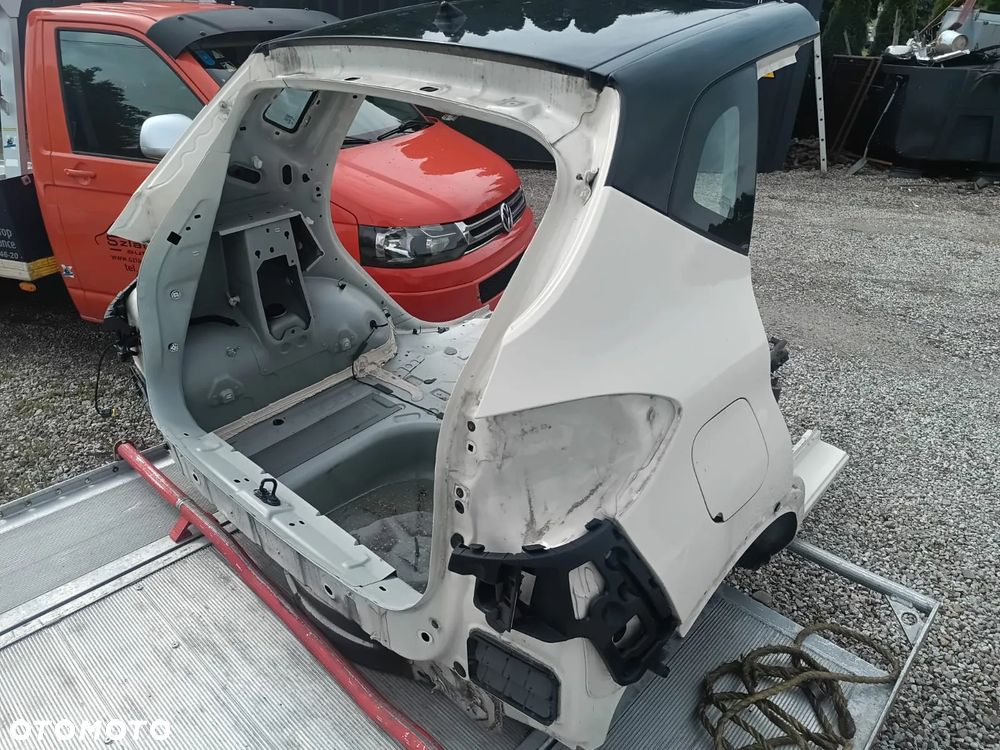 RENAULT CAPTUR BŁOTNIK prawy TYŁ nieuszkodzone - 2