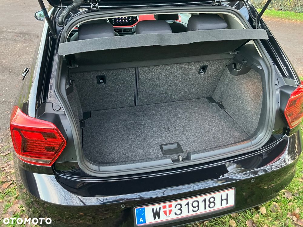 Volkswagen Polo 1.0 Blue Motion Technology beats - 13