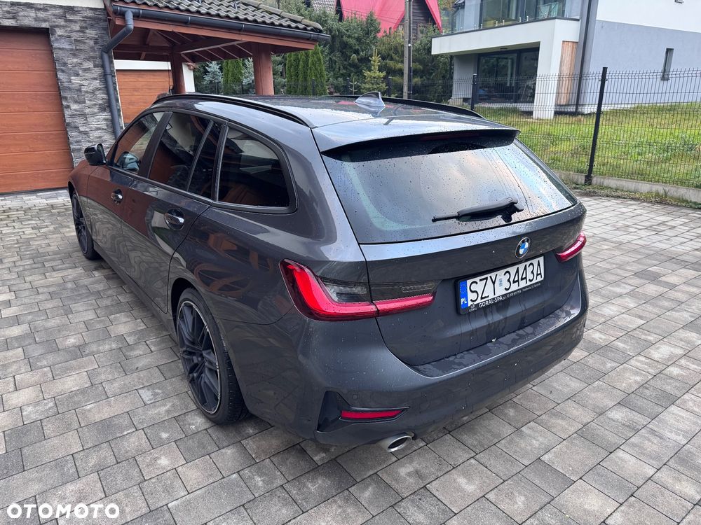 BMW Seria 3 320d xDrive Sport Line Shadow sport - 9