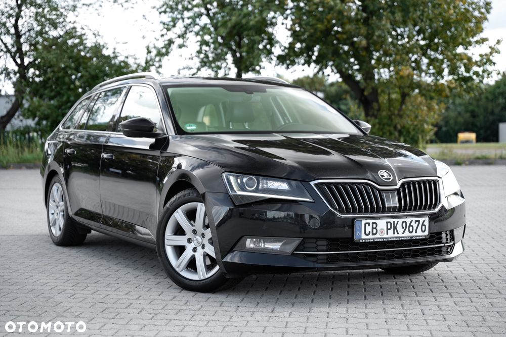Skoda Superb 2.0 TDI Sportline - 4